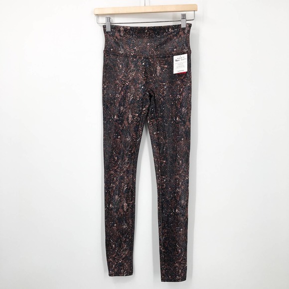 NWT SPANX Faux Leather Snake Print Leggings in Mocha Snake Size S High Waisted - Picture 2 of 8
